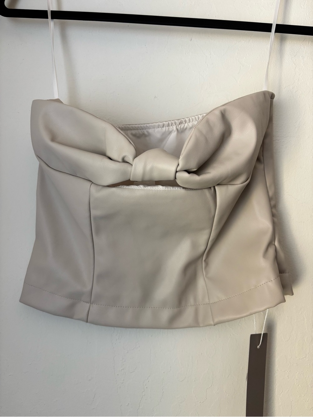 MISSGUIDED Chic Strapless Front Bow Bandeau Crop Top Size XS NEW Sexy Nightclub